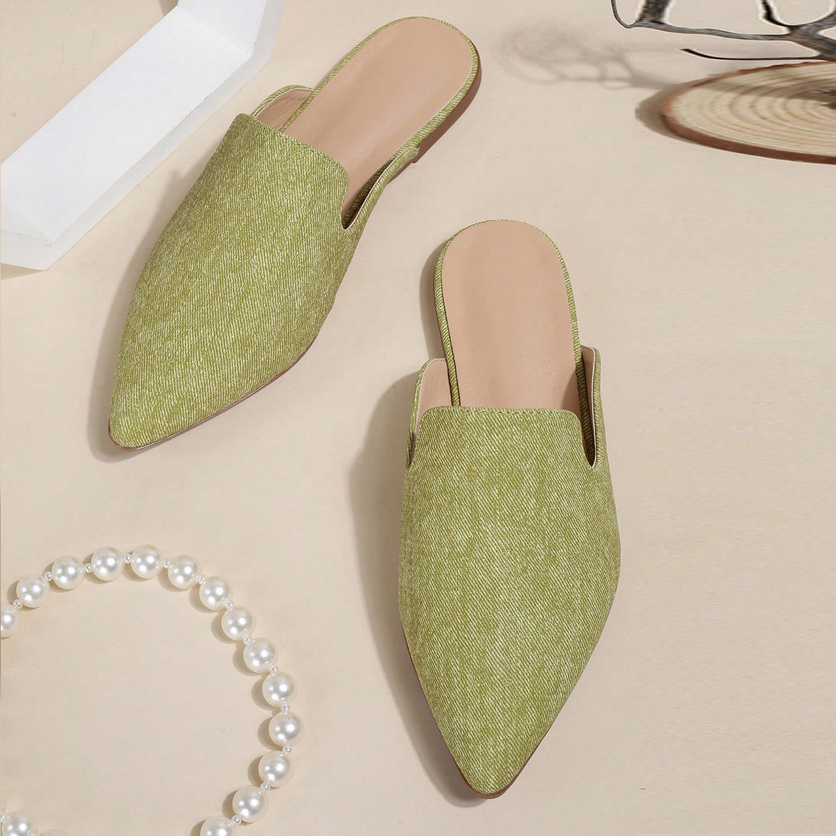 Naiste lamedad sussid Mugleri kingade ja poolsandaalidega_voghion.com