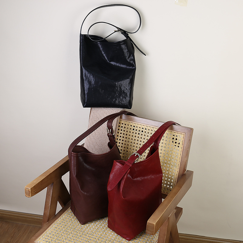 Premium Genuine Leather Tote Bucket Bag, Vegetable-Tanned Cowhide Vintage Shoulder Underarm Bag, Large Capacity Commuter Set Bag For Women - Thumbnail 2