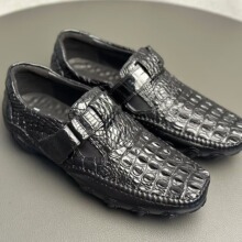 ����֮ʨ����Ƥ�й�Ƥ���ж���Ь