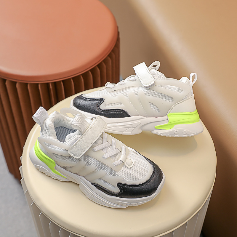 Zapatos luminosos para niños, otoño 2025, nuevo estilo coreano, zapatos deportivos para niños, zapatos de suela blanda para niñas, zapatos de papá, zapatos para correr para estudiantes