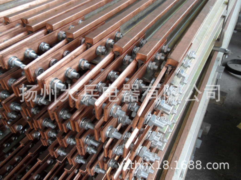 钢铜复合刚体滑触线JGHX-300/1050,集电器，检修段，供电端子