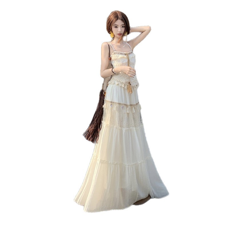 Travel Outfit in Western Sichuan, Xinjiang, Yunnan, and Dali: Bohemian Niche Tassel Suit Dress with Ethnic Style Long Skirt