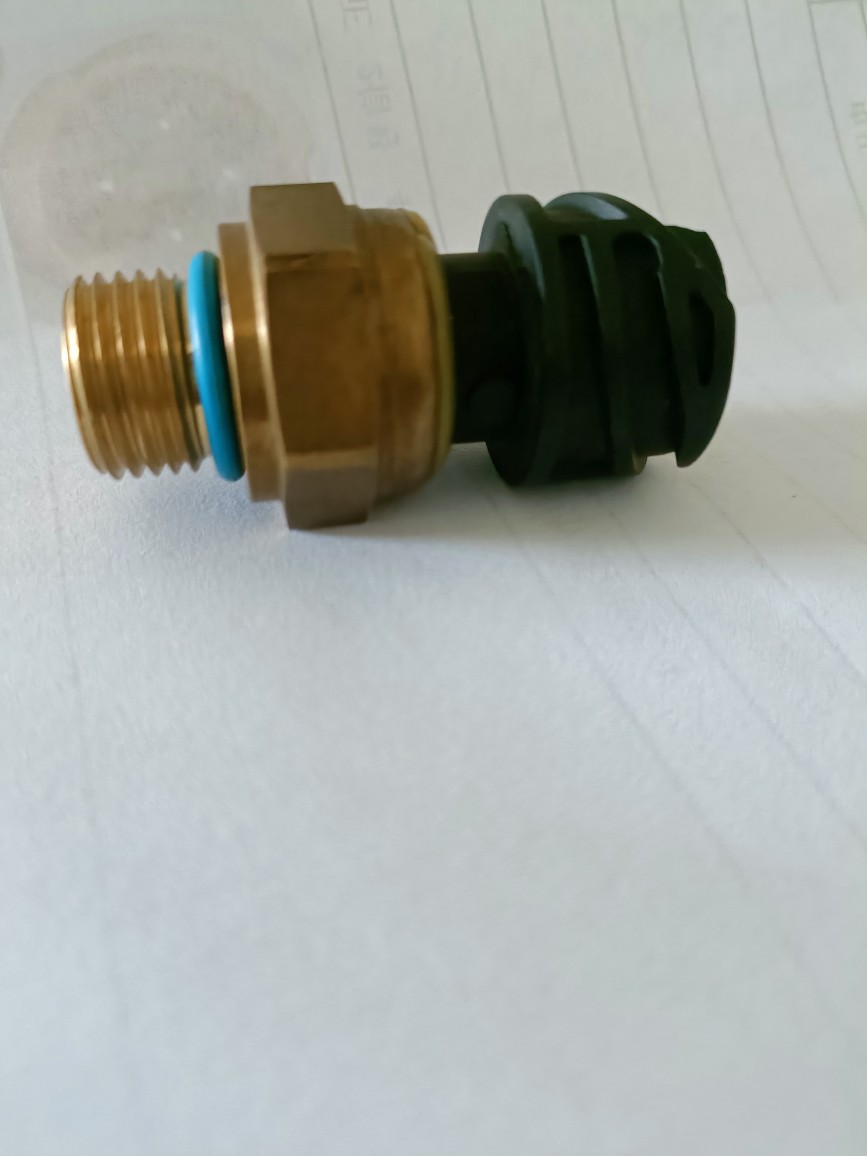 适用卡车沃尔沃传感器VA42022 VA-42-022微差压气泵变送器高精度