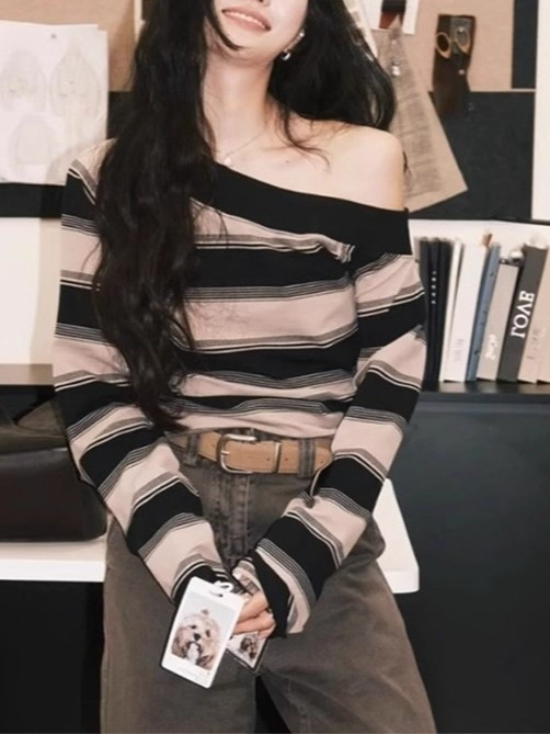 2025新款春装独特绝美辣妹上衣设计感小众斜肩领黑灰条纹长袖t恤|undefined