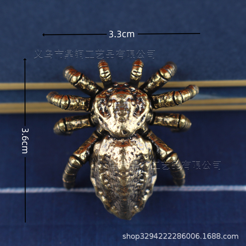 (2개) 황동 모조 늑대 거미 데스크탑 소형 장식품 크리에이티브 대형 늑대 거미 손잡이 황동 거미 공예품 사무실 장식품