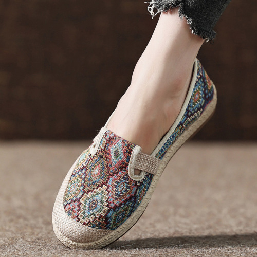 Spring and Summer Old Beijing Cloth Shoes with Ethnic Style Embroidered Women's Shoes Soft Sole Lightweight Flax Breathable National Trend Single Shoes