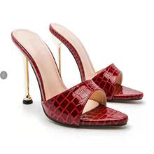 �߸�����ЬŮ2026��¶ֺ���^�W��������Ьheels����