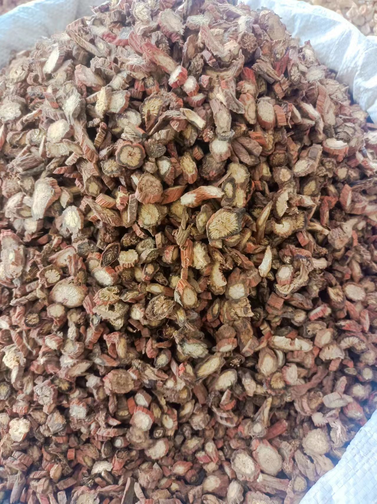 Purple Danshen Root Slices Dan Shen 500g Bulk Dried Salvia Miltiorrhiza for Decoction and Herbal Tea quality and texture