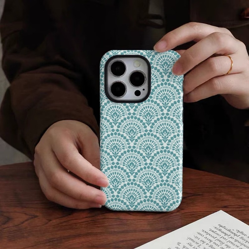 French-Style Fresh Light Green Fan-Shaped Shell Magnetic Magnetic Phone Case Apple 15Promax Anti-Fall Protective Cover French-Style Fresh Light Green Fan-Shaped Shell Magnetic Magnetic Phone Case Apple 15Promax Anti-Fall Protective Cover