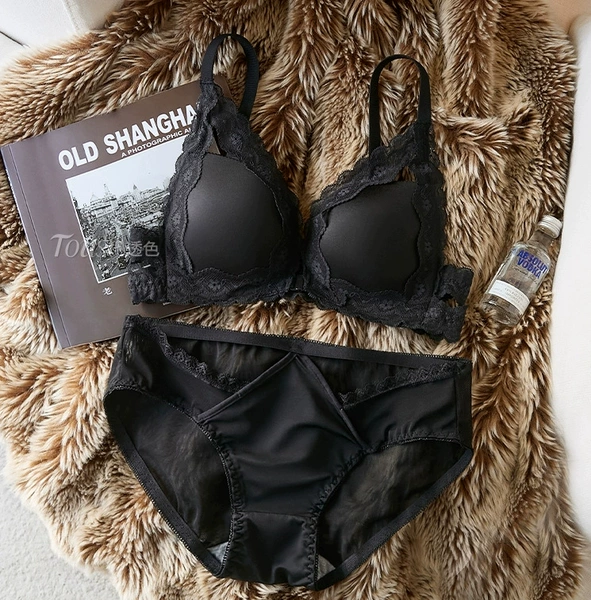 Black set
