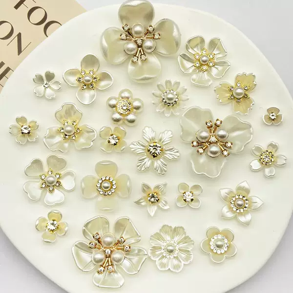 New Diamond-encrusted Pearl Flower Accessories DIY Hole Shoes Shoes Accessories Clothing Hair Accessories Mobile Phone Case Accessories
