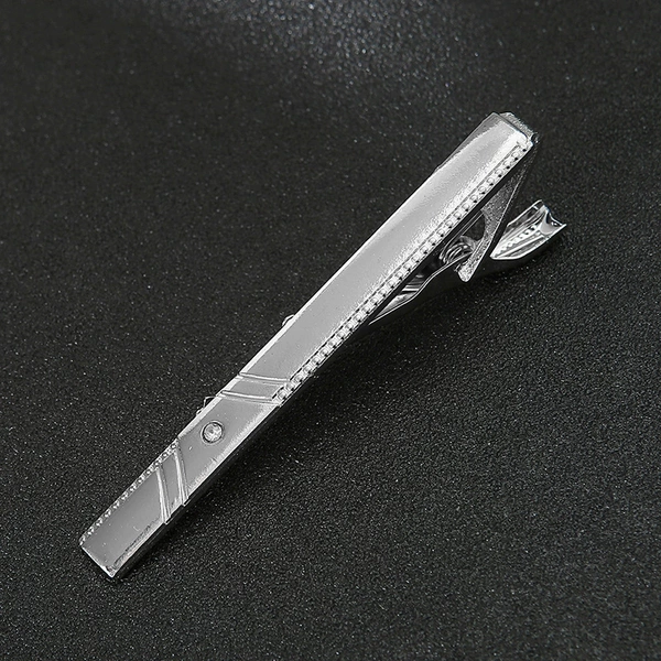 Tie clip: [05]