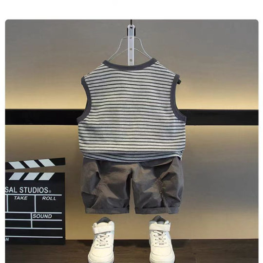 Boys' Summer suit 2025 New Children's Casual Vest Baby Handsome Cool Summer Sleeveless Two-piece Fashionable Set