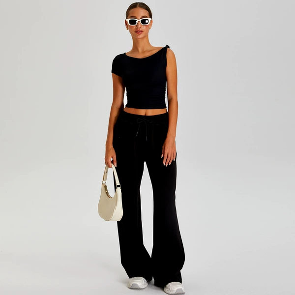 Black (top+trousers)