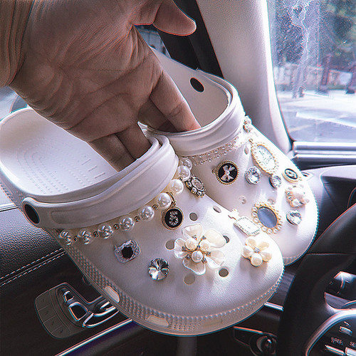 Amazon Best Selling Croc Shoes DIY Shoe Flower Decoration Princess Elegant Fragrance Shoe Buckle Set Accessories Little Red Book