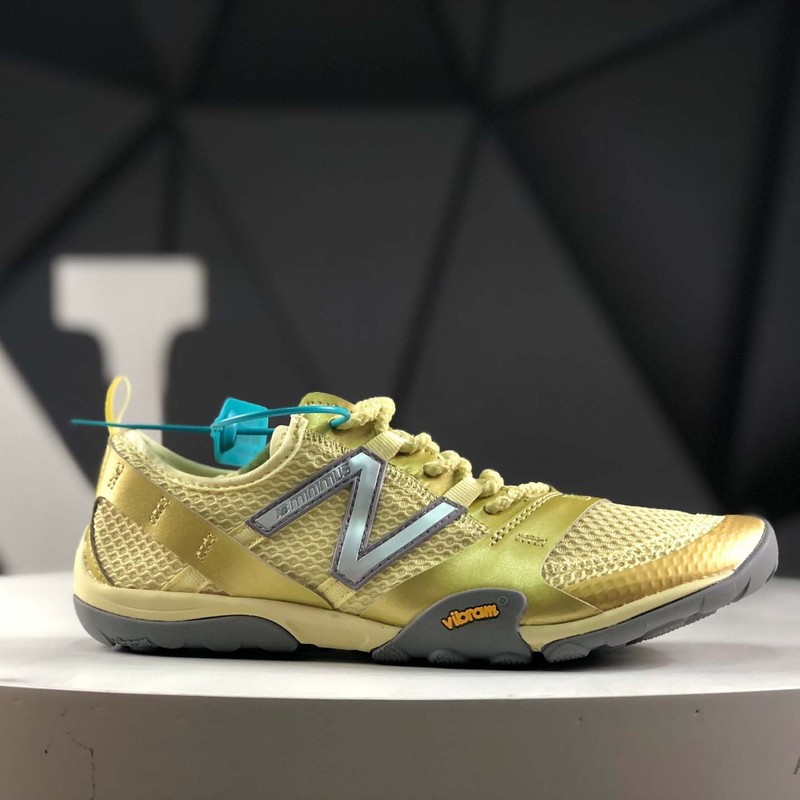 純正オリジナル NB MT10O レトロランニングシューズ三宅一生グレーブルーメッシュ通気性クロスカントリーランニングシューズ快適なウェーディングシューズ|undefined