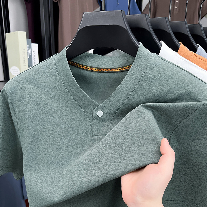 New Fashion Ice Silk Men's T-shirt Summer High-end Sense Short-sleeved V-neck Light Luxury Casual Solid Color Short-sleeved Men's T-shirt Top