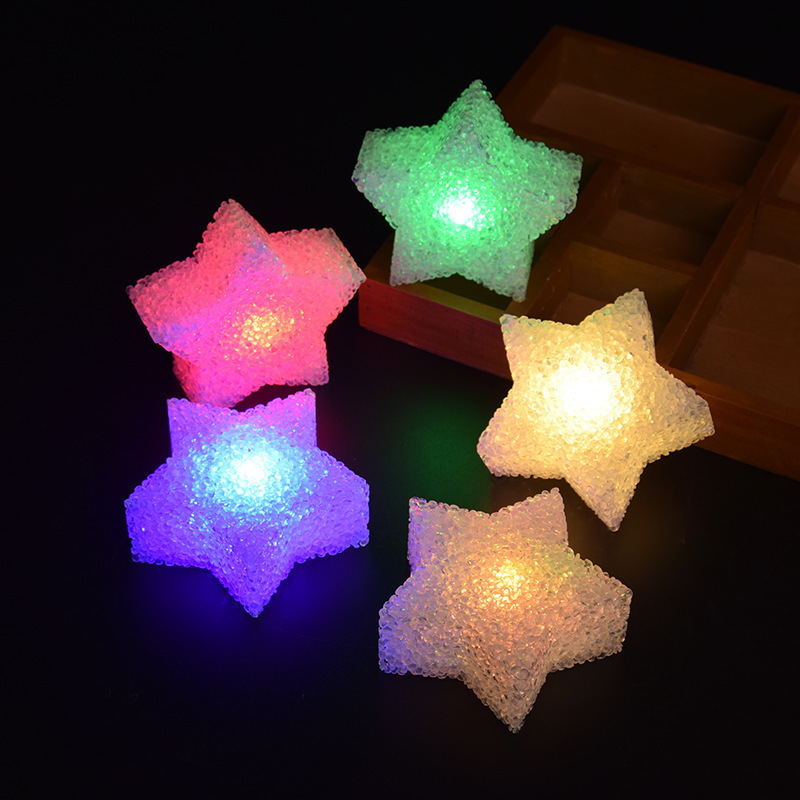 Luz de la estrella en stock LED luminoso estrella de cinco puntas luz mano etapa drama rendimiento apoyos mano cristal decoraciones de luz