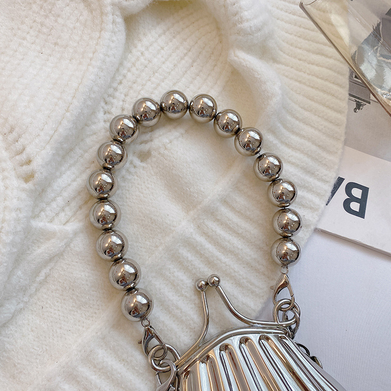 High end Mini Pearl Chain Handheld for Women 2023 New Small Stand One Shoulder Crossbody Shell Blessing Bag_voghion.com