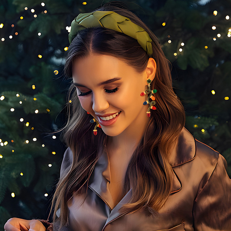 欧米風クロスボーダー新作ファッションデザインクリスマステーマイヤリングクリエイティブな花輪カラーダイヤモンドイヤリングハート型|undefined
