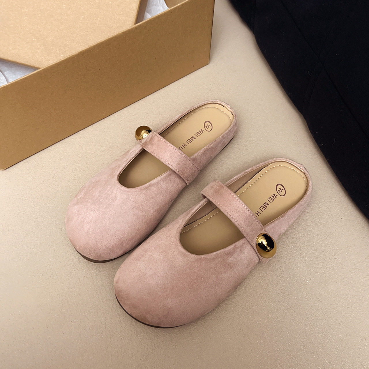 Retro matte slippers, 2025 years