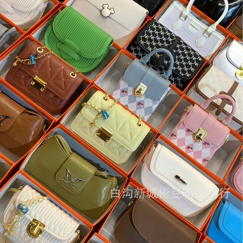 Live Streaming Street Vendor Supply, Foreign Trade Surplus Women's Bags, Shoulder and Crossbody Bags, Original Packaging, Mixed Styles, Low Price Direct Wholesale