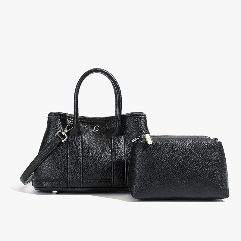 Bolso de mano universal coreano para mujeres 2025, nueva moda de gran capacidad bolso de hombro casual simple bolso de cubo inclinado