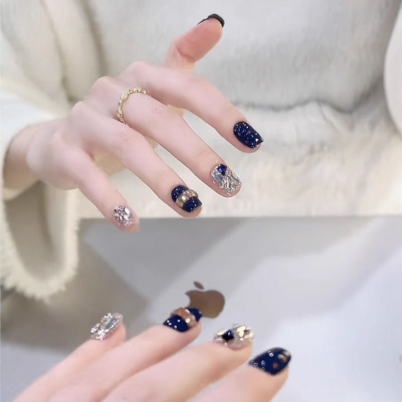 [Navy Blue Polka Dot] Purely Handmade Wearable Nail Polish with Polka Dot Design, Simple and High-End, Removable Pure Handmade Nail Polish