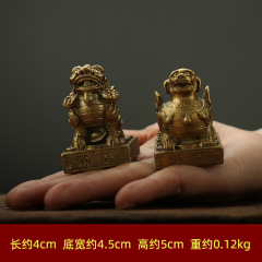 Copper Pixiu ornaments, one-horned Pixiu and two-horned Pixiu mythical beast ornaments wholesale