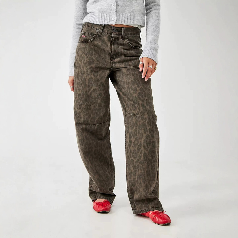 Cross-border European and American street style retro leopard print curved hem pants for women, high-waisted loose distressed floor-length jeans Cross-border European and American street style retro leopard print curved hem pants for women, high-waisted loose distressed floor-length jeans