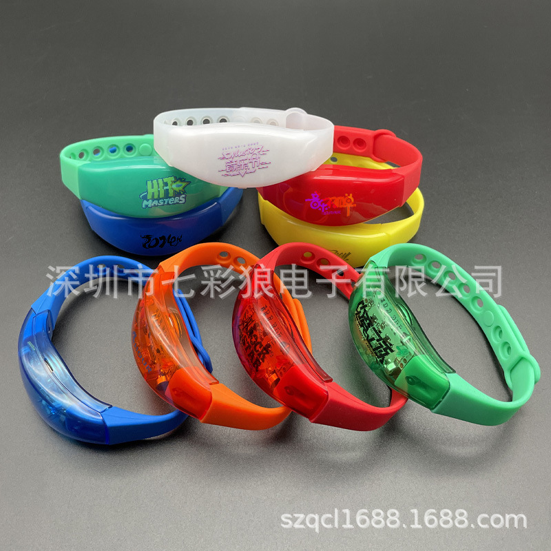 Pulsera luminosa activada por voz Música electrónica Fiesta Pulsera activada por voz LED Brilliante Correa de silicona con flash ajustable