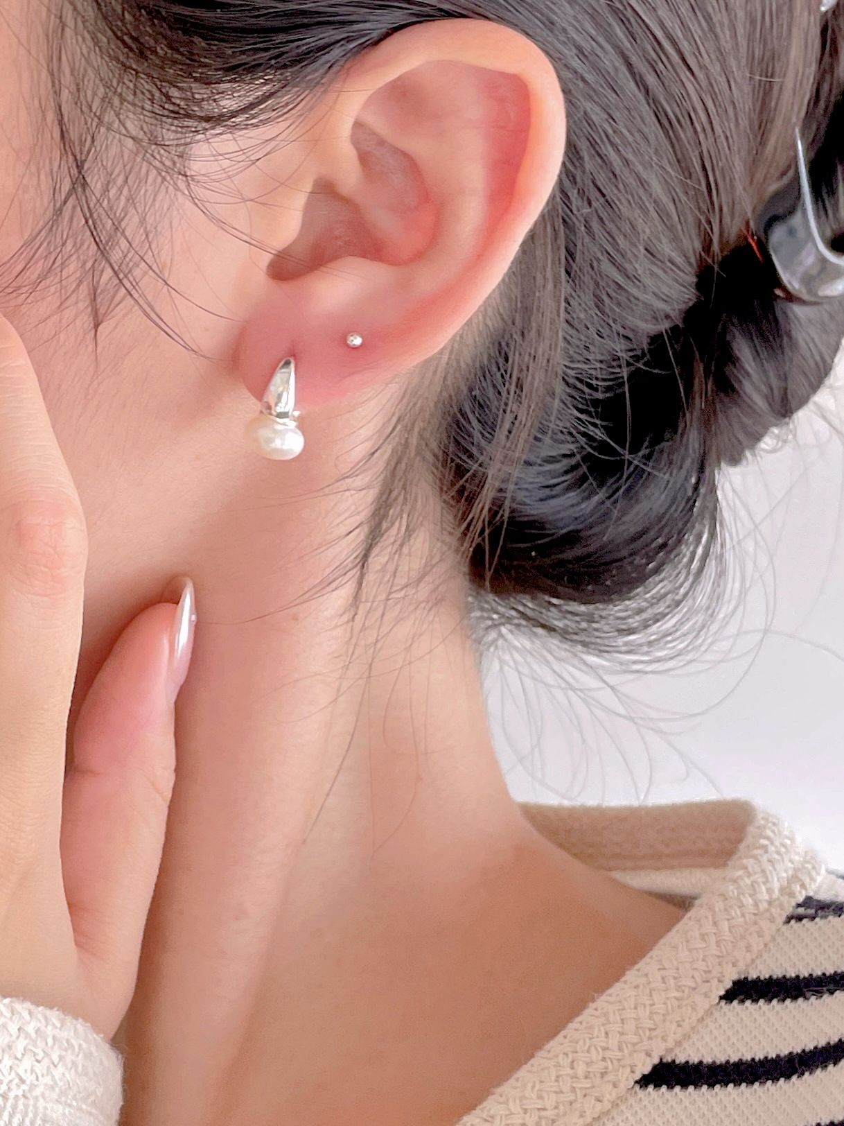 5g Weight 925 Sterling Silver Ear Needle Material 18K Gold Plated Plating Material Pearl Inlay Material Earrings Classification 1 Pair Quantity Daily Occasion 925 Sterling Silver Material Round Pattern All Seasons Season Women's Gender Inlay Design Simple Style Style 1 Pair 18K Gold Plated 925 Sterling Silver Pearl 925 Sterling Silver Earrings Round Earrings 2