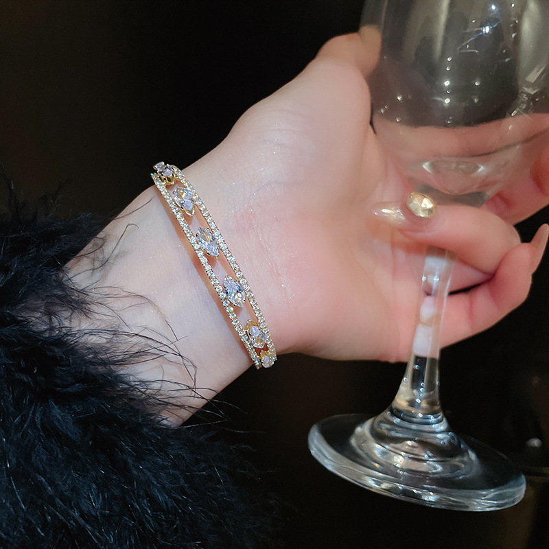 Pulsera elástica de diamantes de múltiples capas con perla artificial ins pulsera de moda exquisita pulsera de alta gama hermosa transfronteriza