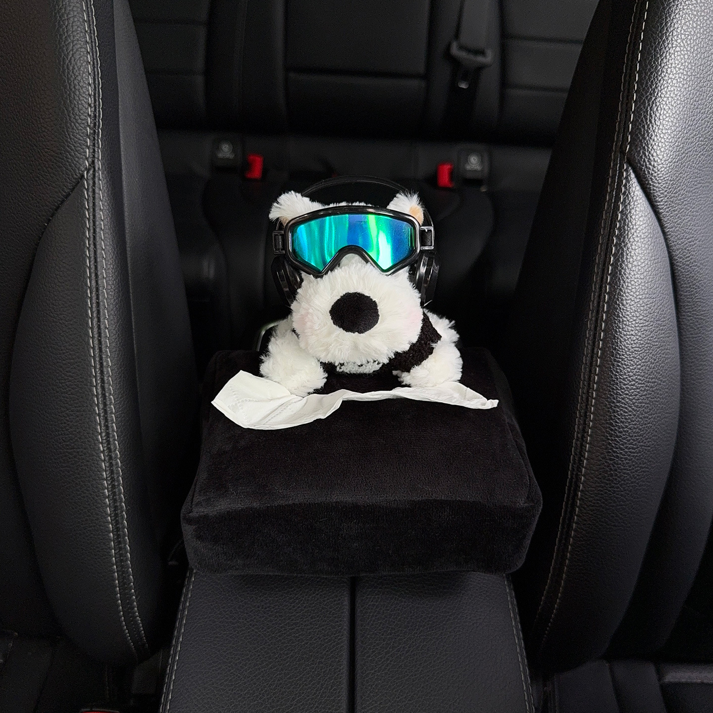 Cartoon West Highland Car Creative Seat Back Tissue Holder, Multifunctional Tissue Box for Car Armrest Box, In-Car Tissue Box
