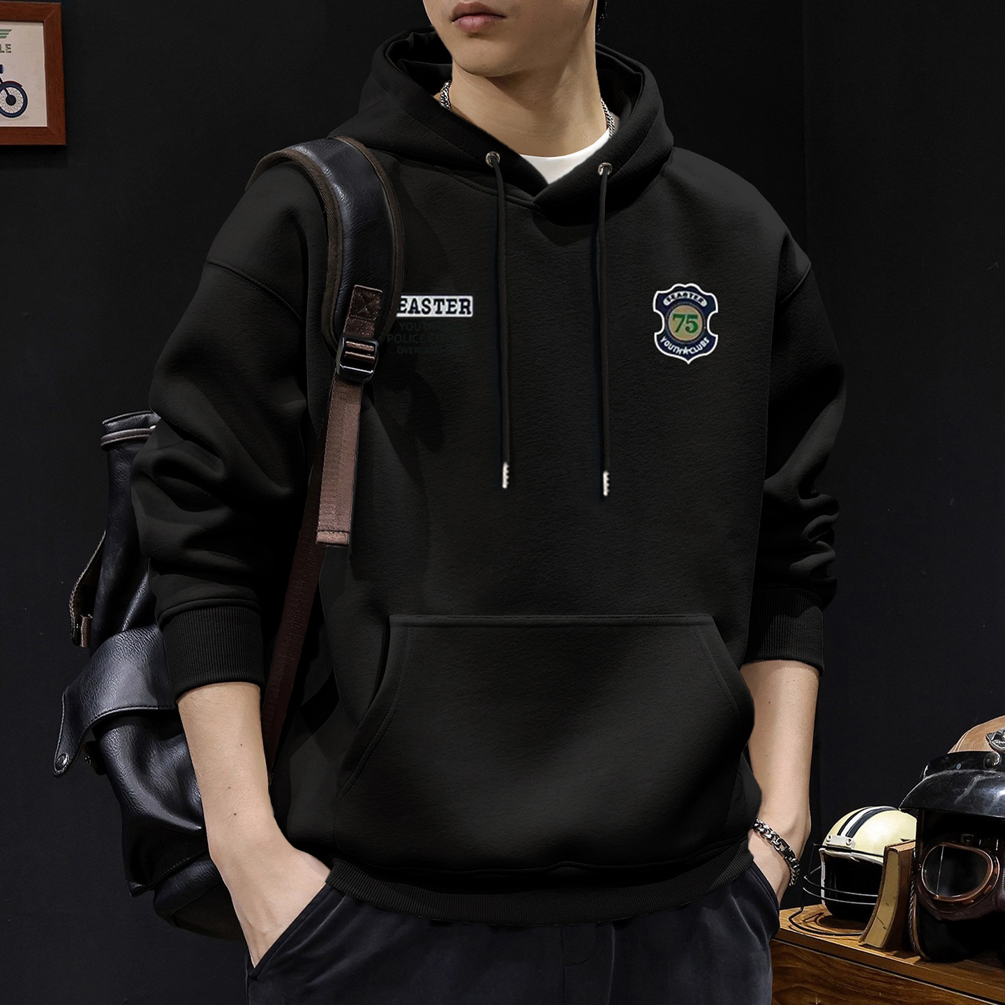 Otoño y invierno suéter masculino suelto casual in tendencia otoño y invierno engrosado pareja nueva impresión de camisa con capuzas de terciopelo