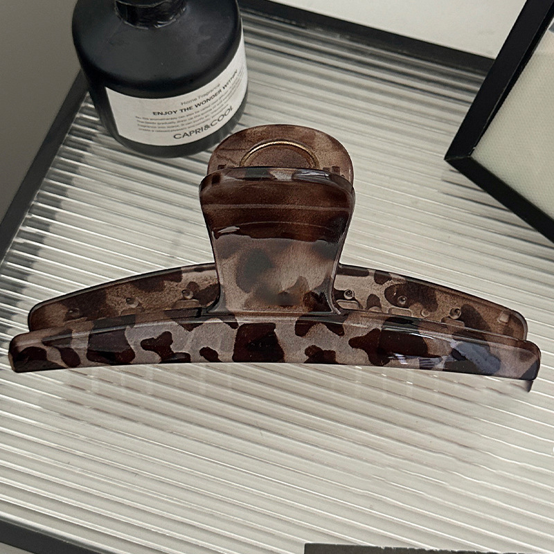 Glossy light leopard print 15cm