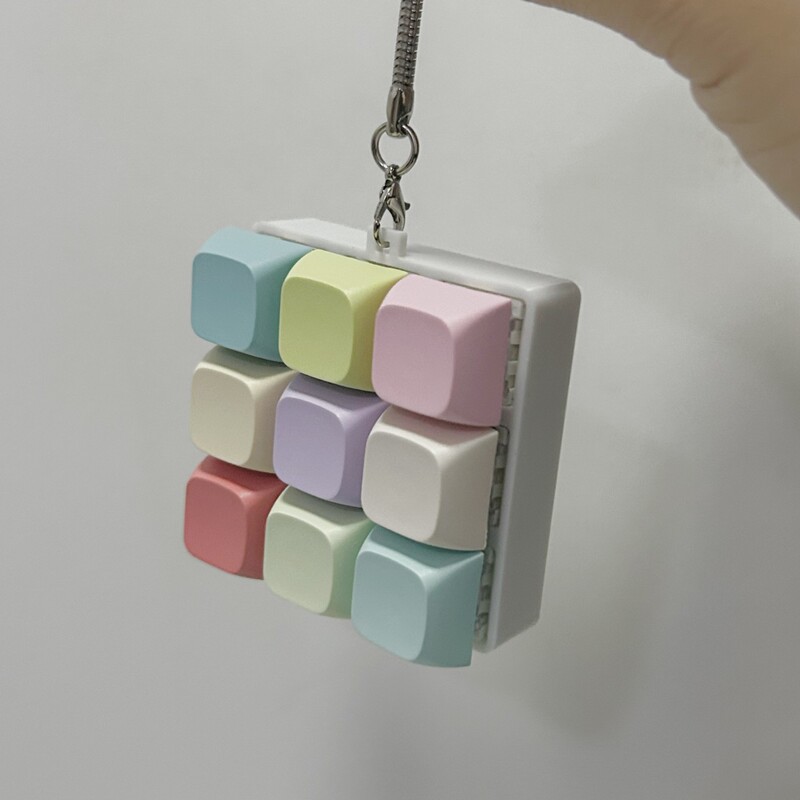 外国貿易緑軸メカニカルキーボード減圧装置ファッションペンダント指先キーボード減圧おもちゃ|undefined