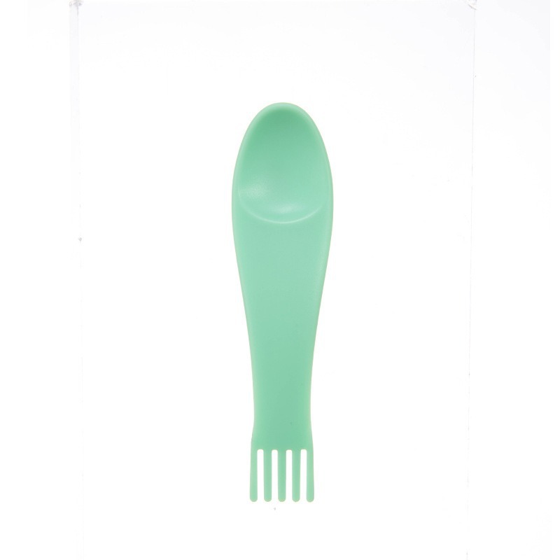 싱그러운 녹색 청소 발톱