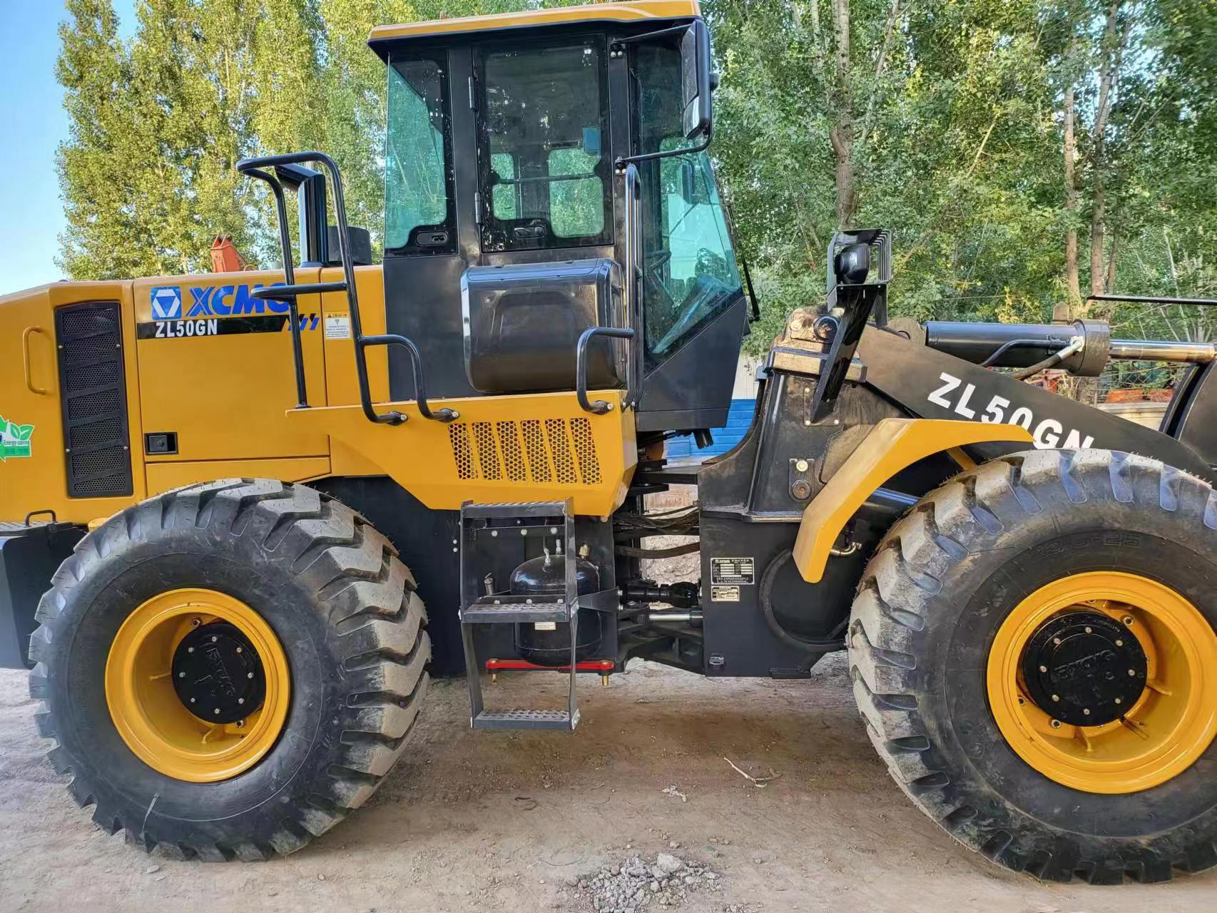 Buying second-hand XCMG 50 loader