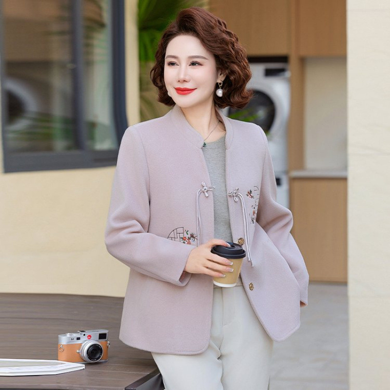 小个子妈妈秋装新款双面呢外套短款中老年女士春秋毛呢大码上衣薄|undefined