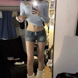 美式铆钉设计感低腰牛仔超短裤女夏季新款紧身显瘦a字辣妹热裤