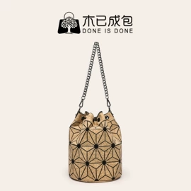 女士手提包;化妆包;女士双肩包