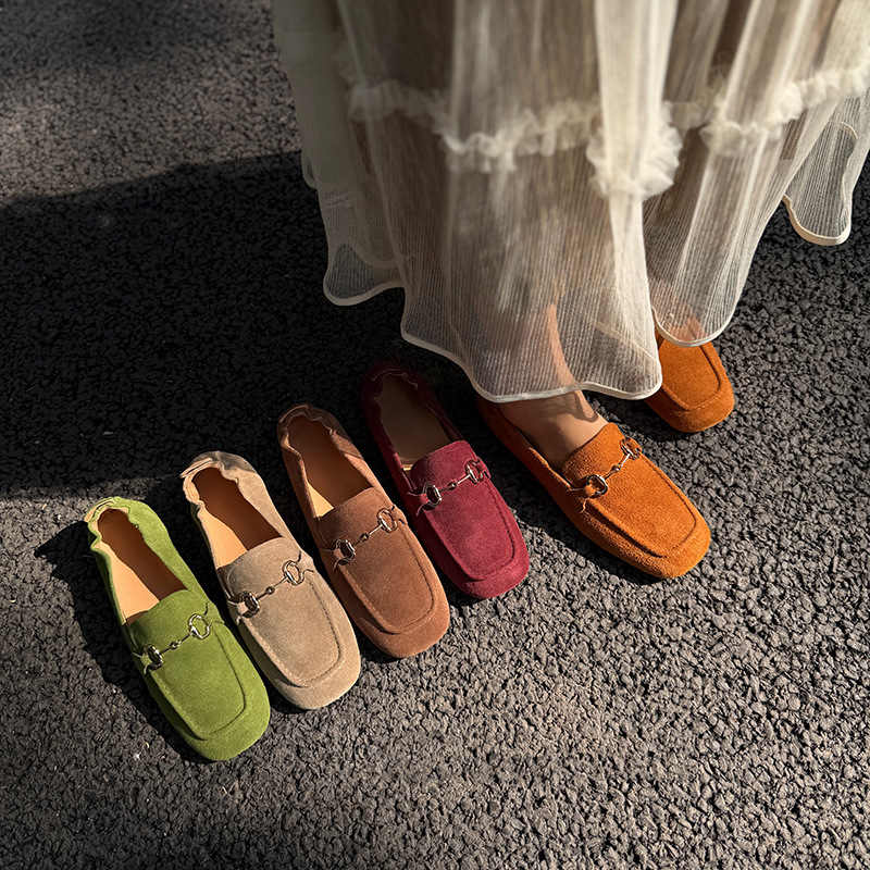 2025 슬립 온 뮬러 신발 깊은 입 싱글 레이어 신발 여성 신발 정품 가죽 카우보이 말 버클 로퍼 신발 모토 신발 여성용