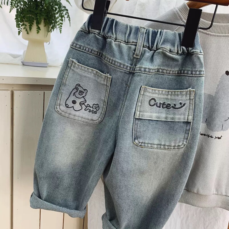 子供用ソフトジーンズ、ゆったりバージョン、小中型子供用春秋女の子カジュアルパンツ、男の子服、韓国風ベビーズボン|undefined