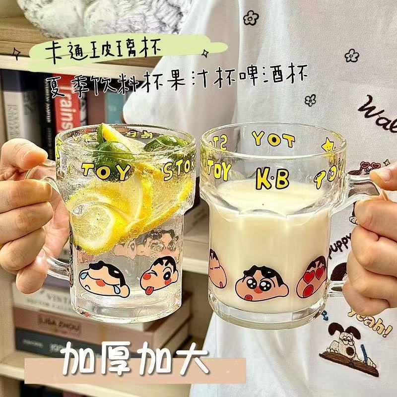 原创蜡笔小新啤酒杯日常家用大容量可爱卡通水杯果汁咖啡杯把手杯|undefined