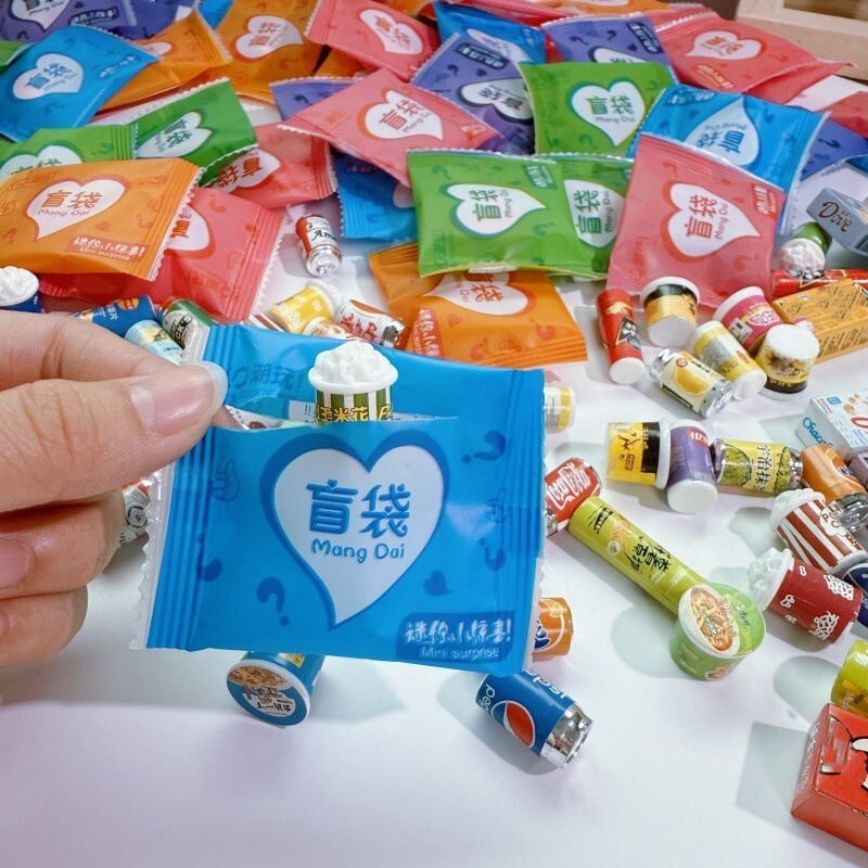 Trendy Blind Bag Supermarket Convenience Store Creative Snacks Drinks Cute Miniature Realistic Food Toy Model Cartoon Small Ornaments