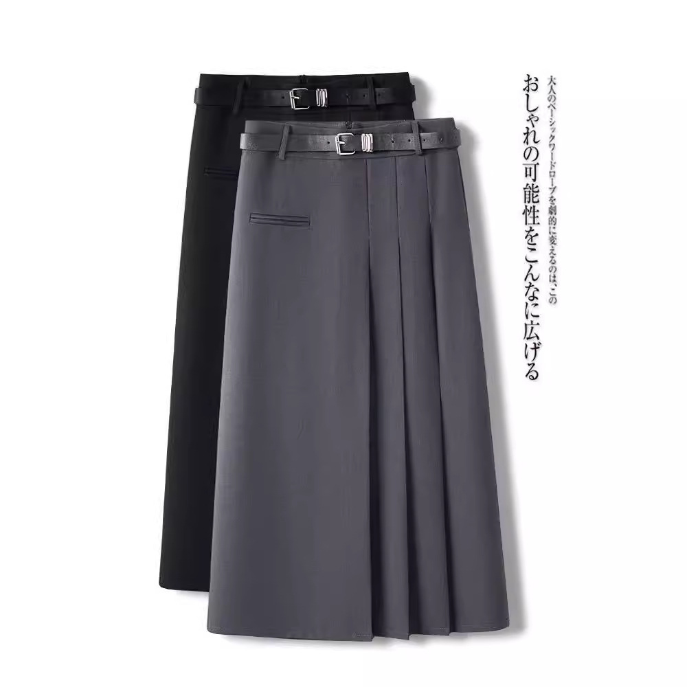 Long autumn pleated skirt