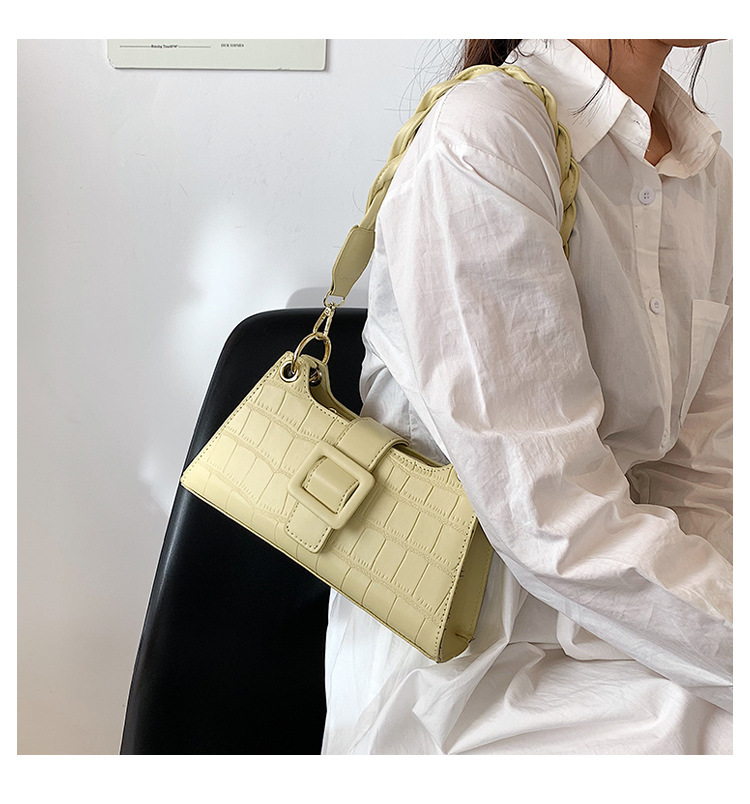 Women's Spring New Stone Pattern Texture Single Shoulder Underarm Bag 28*15*8cm display picture 2