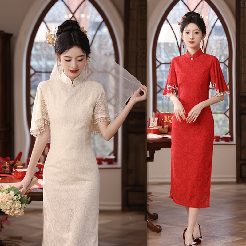 Fashionable long lace cloak
