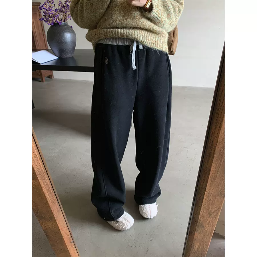 黄峥慵懒风加厚奥粒绒休闲裤女25冬季百搭弯刀阔腿直筒卫裤541109